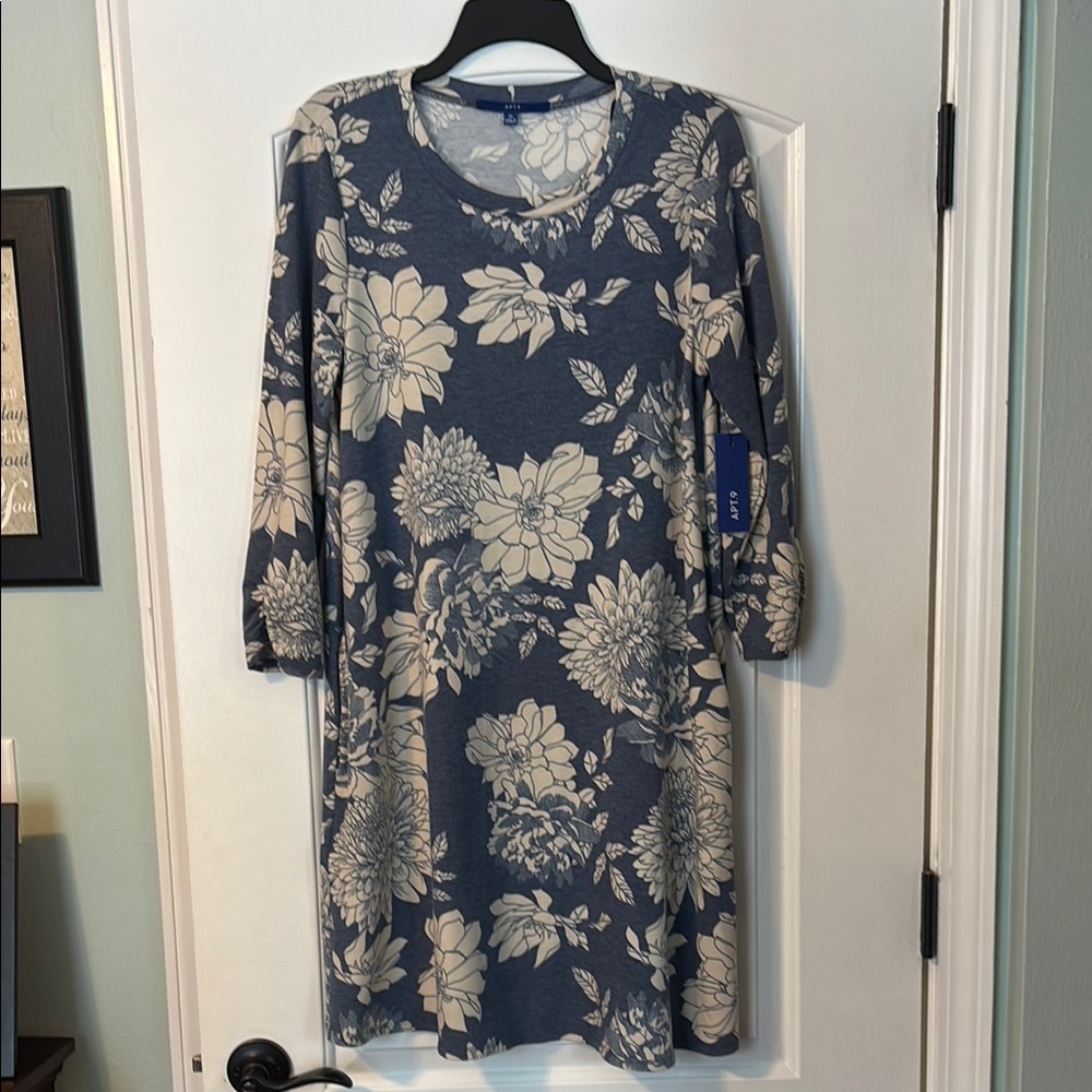 nwt Floral Blue Dress